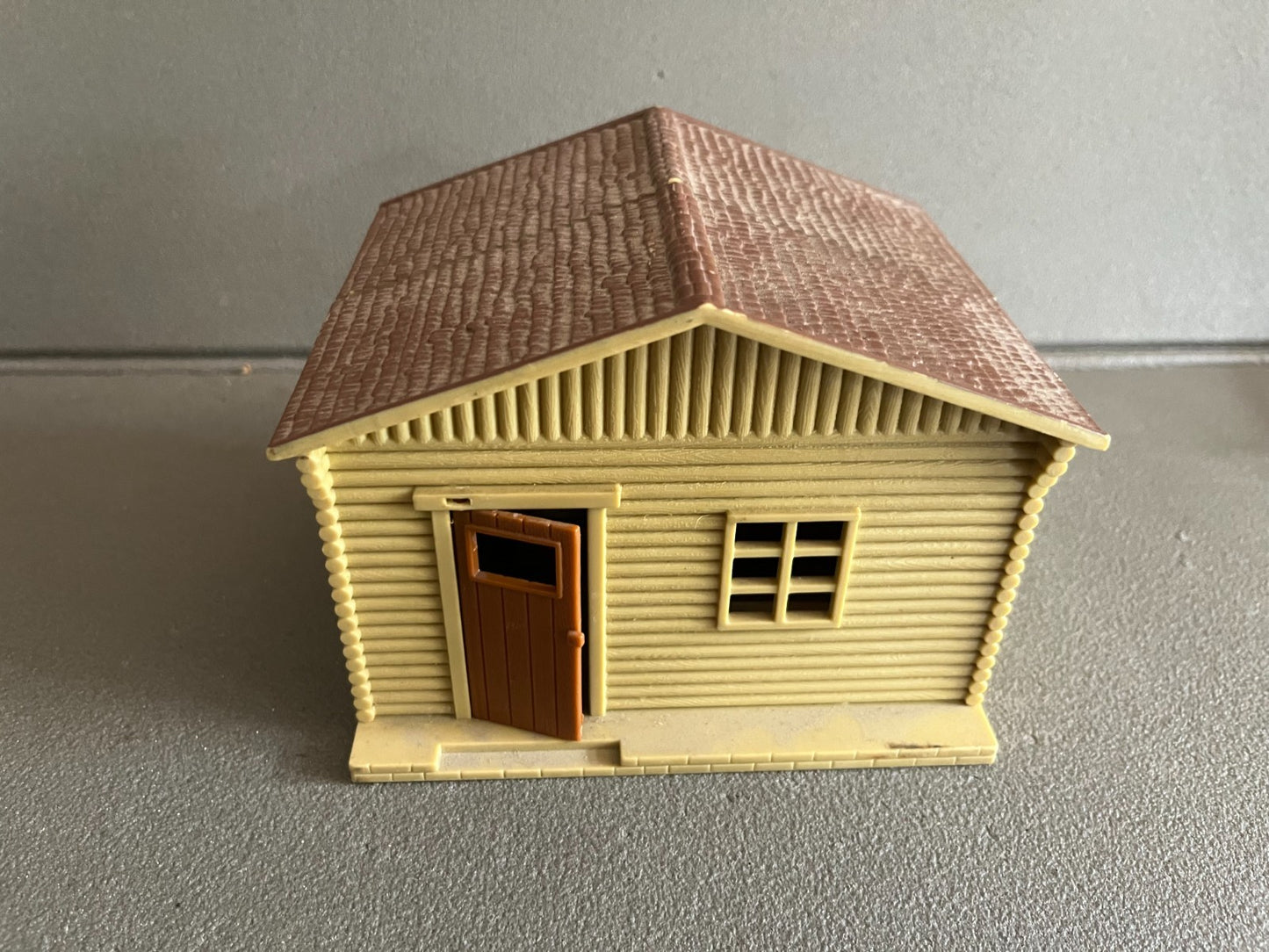 Jouet Ancien Plastique Maison New Ray 1999