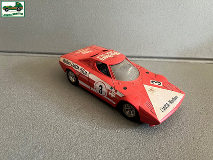 Ancienne Voiture Miniature Lancia Stratos Martoys au 1/24 Epave