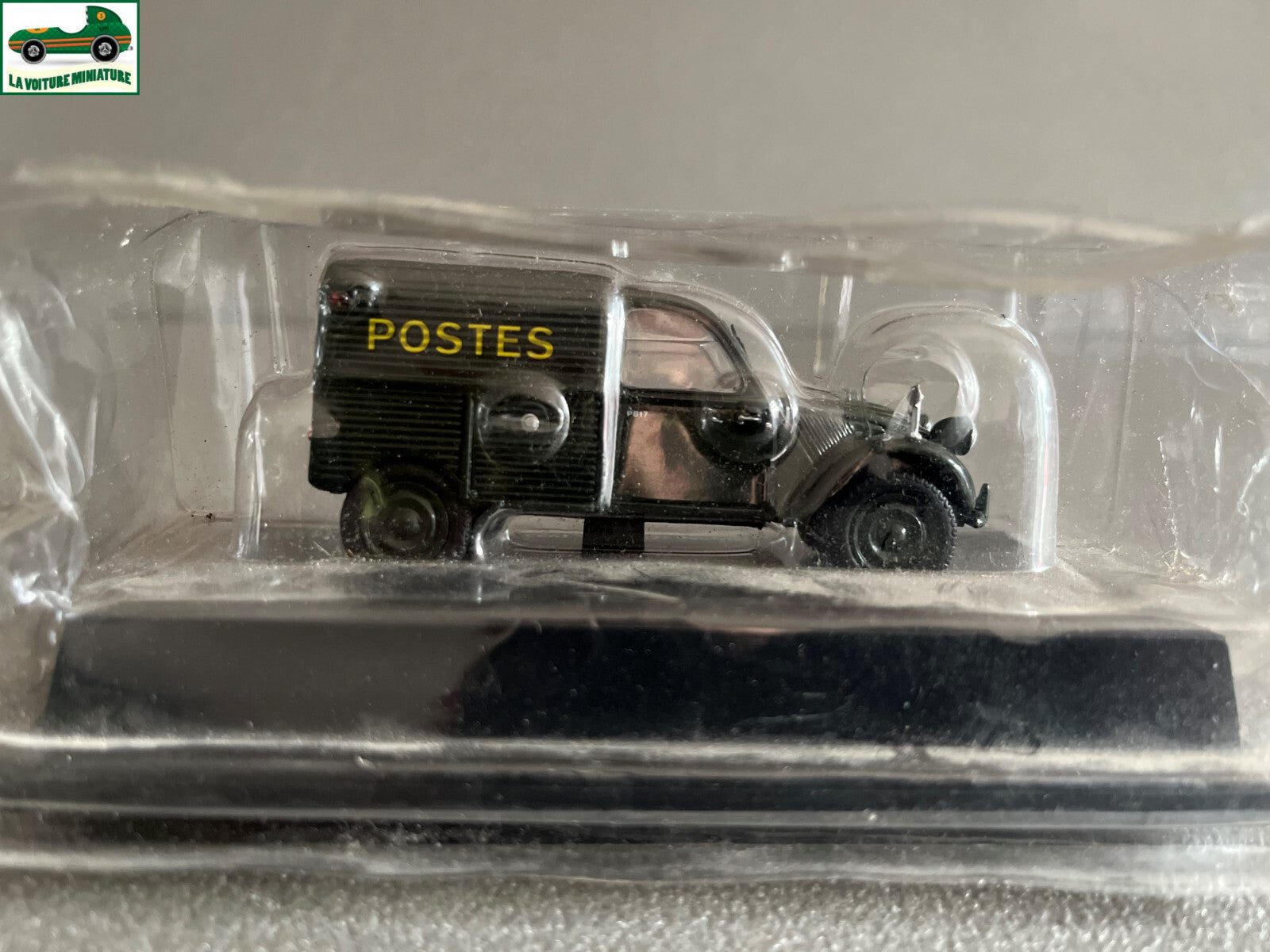 Voiture Miniature Citroen 2CV AU 1952 Postes Musée de La Poste au 1/43