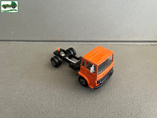 Ancienne Voiture Miniature Camion Volvo Maxi Jet Norev France Epave 1/43
