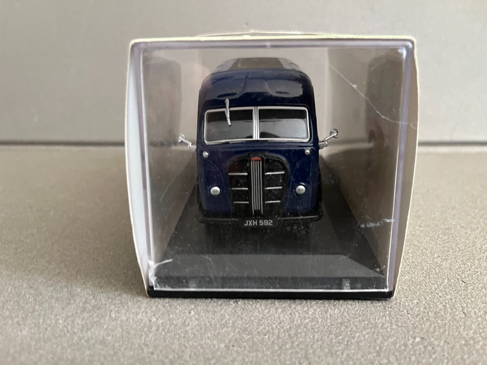Voiture Miniature Austin ThreeWay Van Civil Service Stores Oxford au 1/43