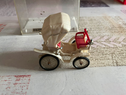 Voiture miniature Plastique 3 Peugeot Victoria 1899 Minialuxe 1/43