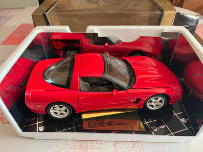 Voiture miniature Chevrolet Corvette Convertible Burago 1/18