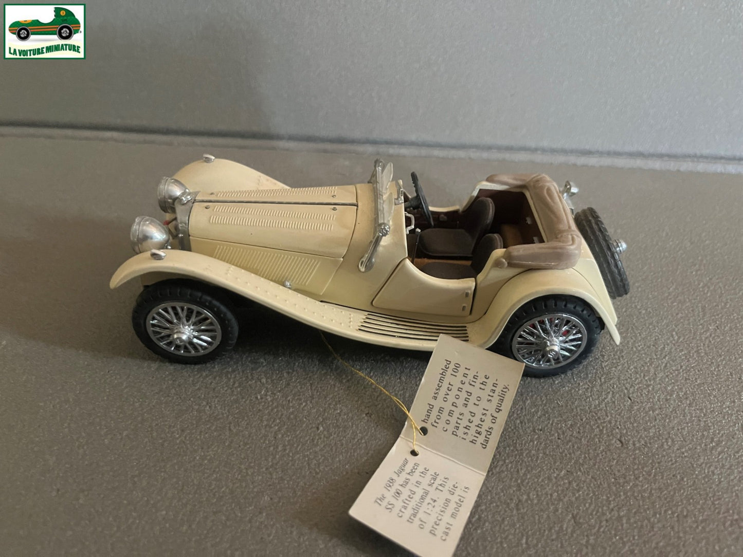 Voiture miniature 1938 Jaguar SS-100 Franklin Mint 1/24 Défauts