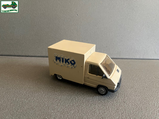 Voiture Miniature Kit monté Camion Renault Trafic Isotherme Miko Esdo au 1/43
