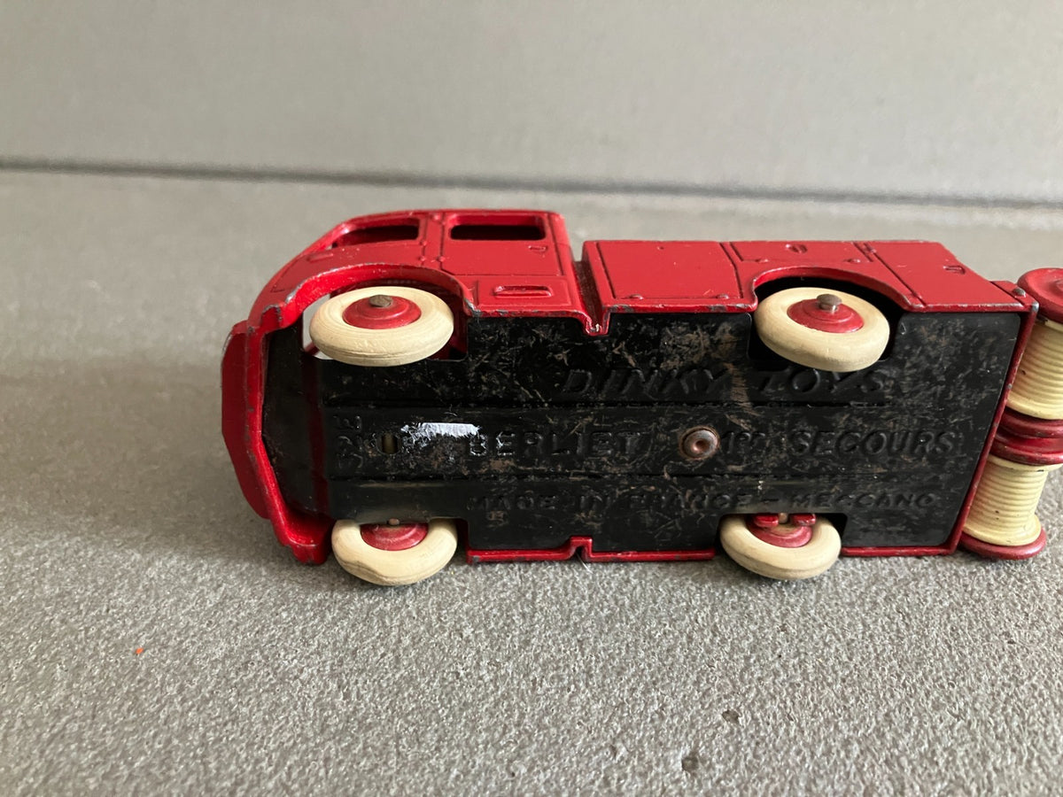 Ancienne Miniature Camion Berliet Pompiers 32E Dinky Toys Meccano France
