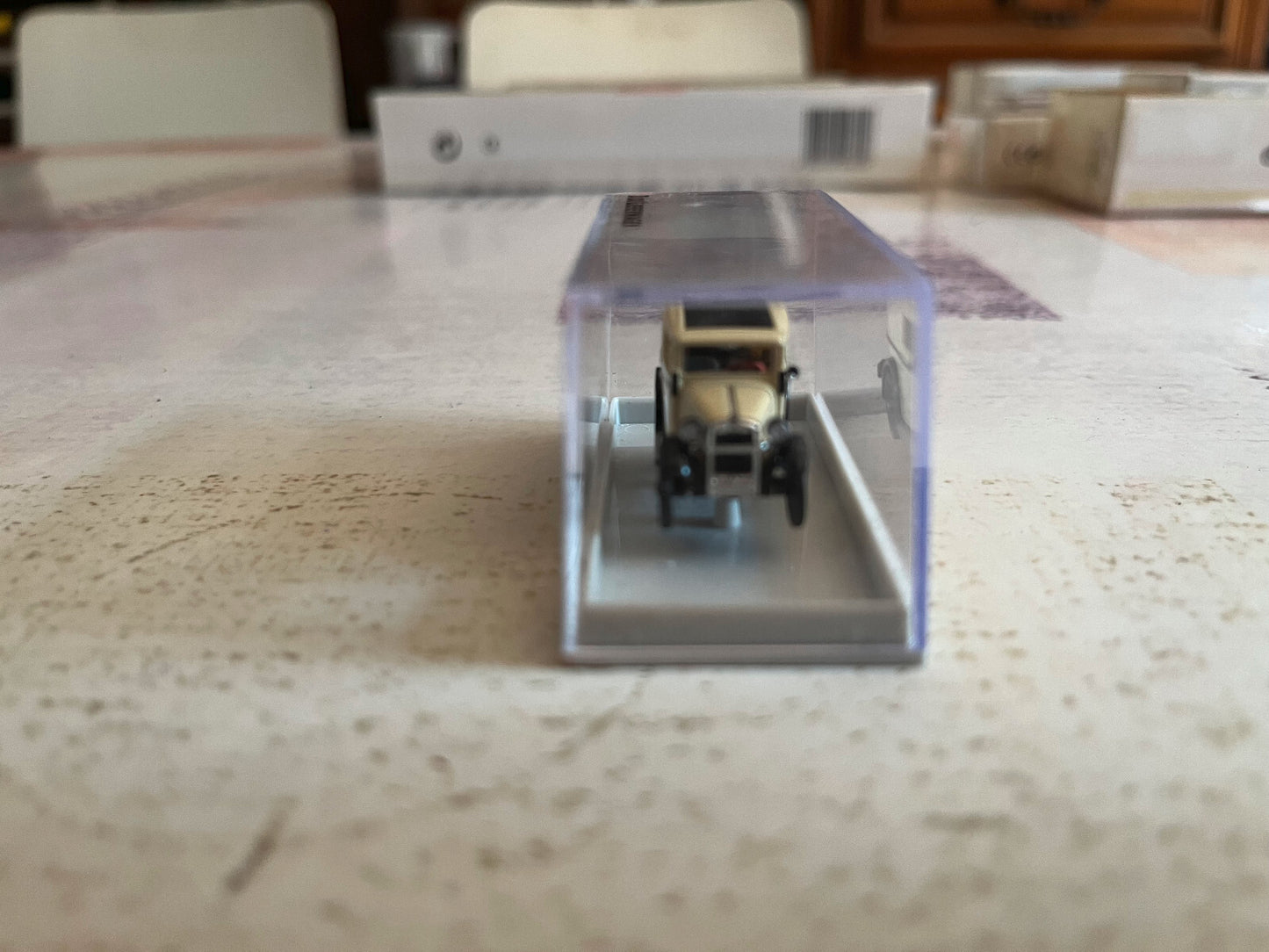 Voiture Miniature Dixi Lieferwagen Brekina 1/87 HO