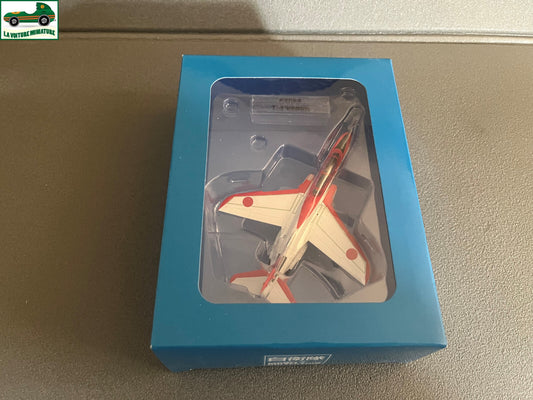 Avion miniature Militaire Kawasaki JASDF T-4 Japon au 1/100