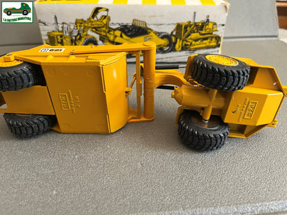 Miniature Engin Véhicule de chantier CAT 621 NZG au 1/50