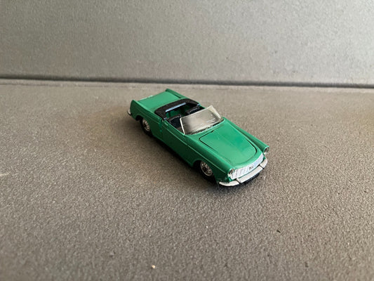 Ancienne Voiture Miniature Fiat 1500 Cabriolet Norev Plastique France Epave