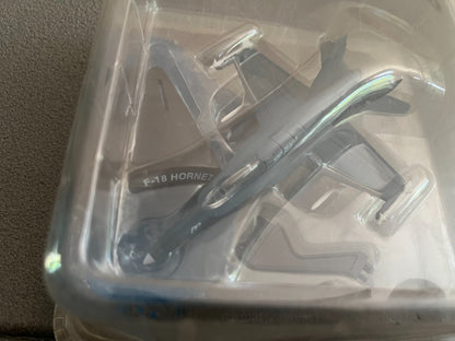 Avion miniature Militaire F-18 Hornet Top Gun 1/150 Delprado