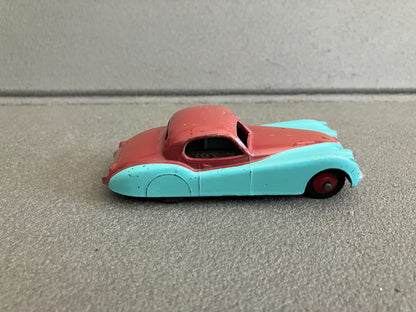 Ancienne Voiture Miniature Jaguar XK120 157 England Meccano Dinky Toys 1/43