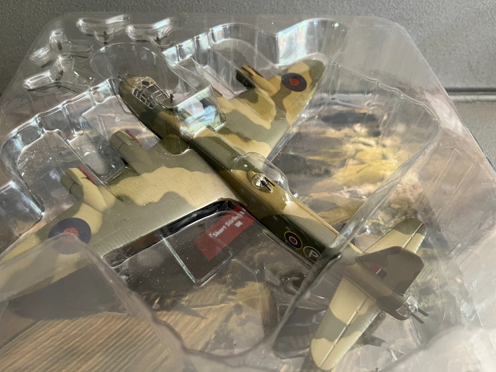 Avion miniature Militaire Bombardier Short Stirling Mk III Altaya 1/144