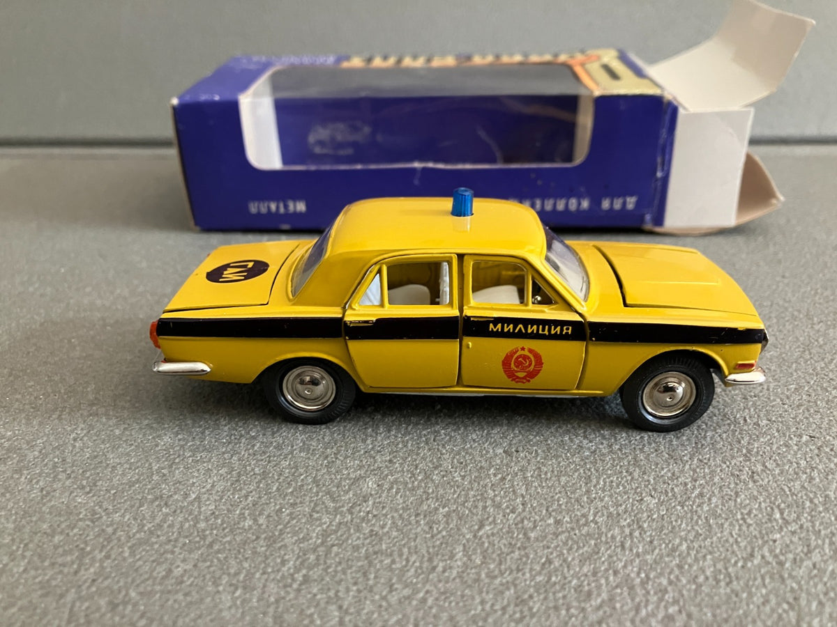 Ancienne Miniature Voiture Volga GAZ-24 Tan Police Russe Novoexport URSS 1/43