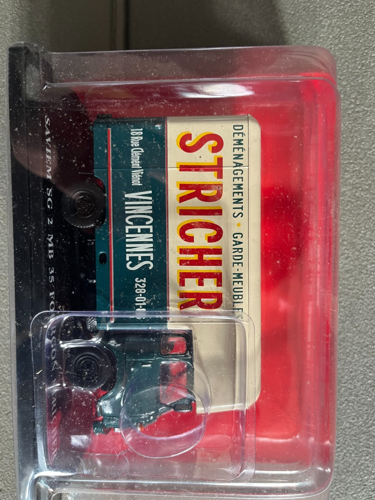 Voiture Miniature Renault Saviem SG 2 MB 35 Fourgon Stricher Hachette 1/43