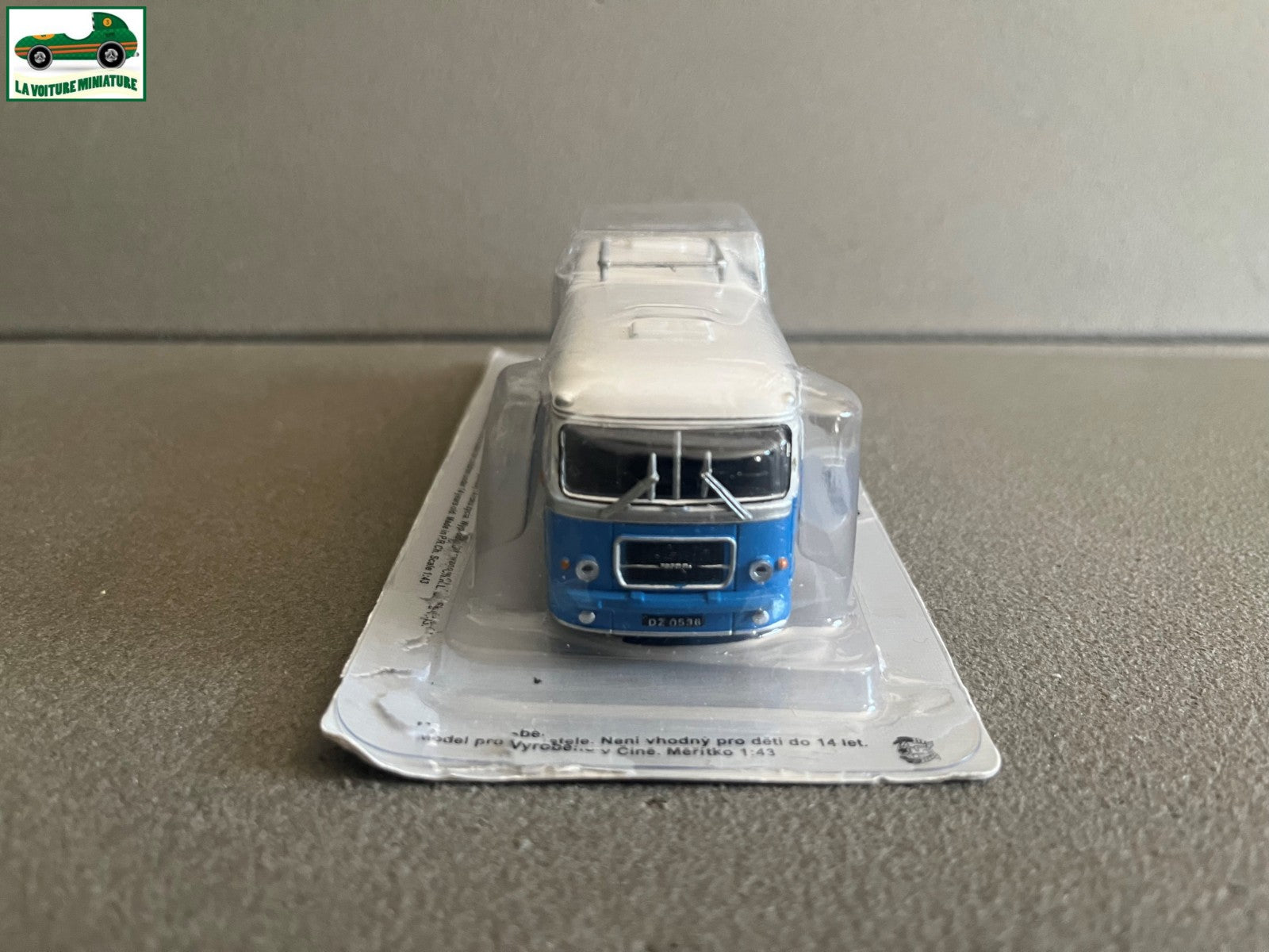 Voiture miniature SAN H100A Autobus Bus Pays de L'est IST Deagostini 1/72