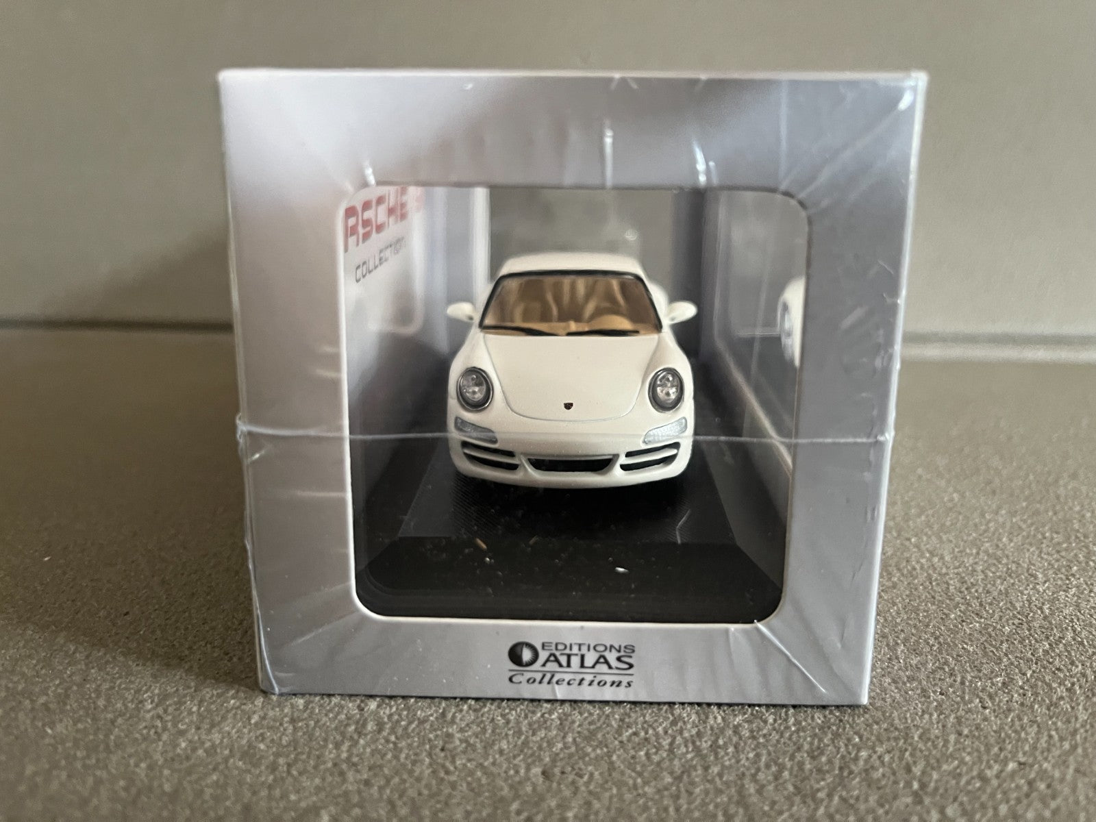 Voiture Miniature Porsche 911 Carrera 2004 Editions Atlas Collection 1/43