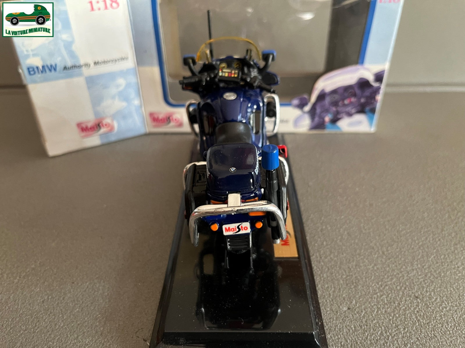 Moto miniature BMW R1100 RT-P Maisto Gendarmerie au 1/18