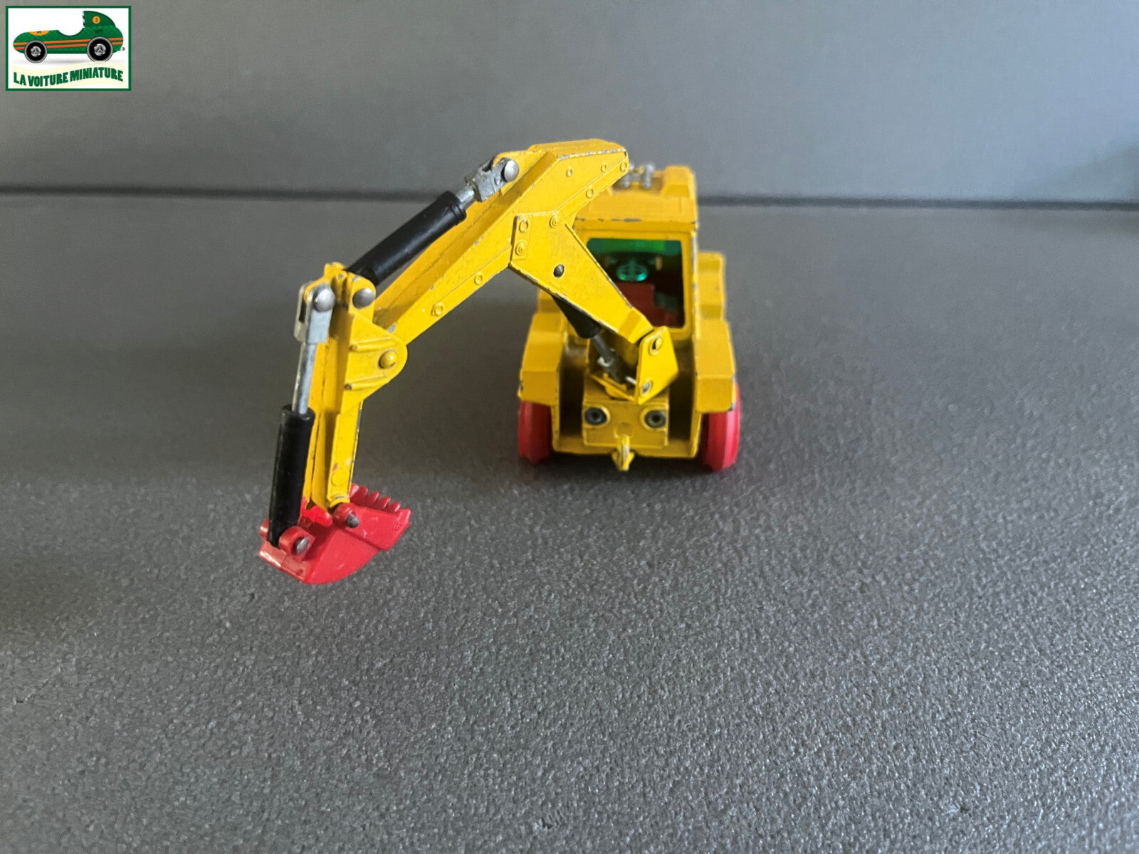 Ancienne Miniature Voiture Muir Hill Tractopelle Matchbox Super Kings 1984 Epave