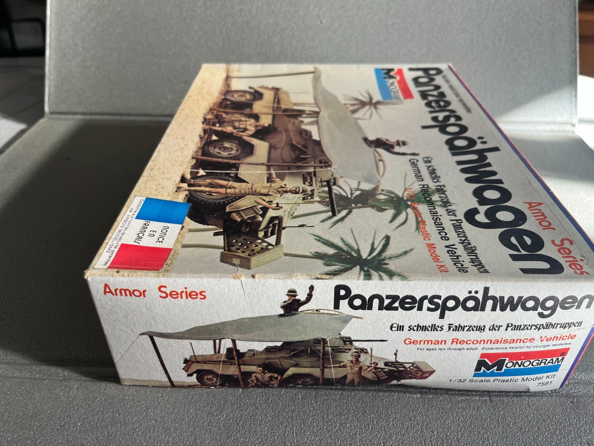 Maquette Militaire Char Tank Blindé Panzerspahwagen German Monogram 1/32