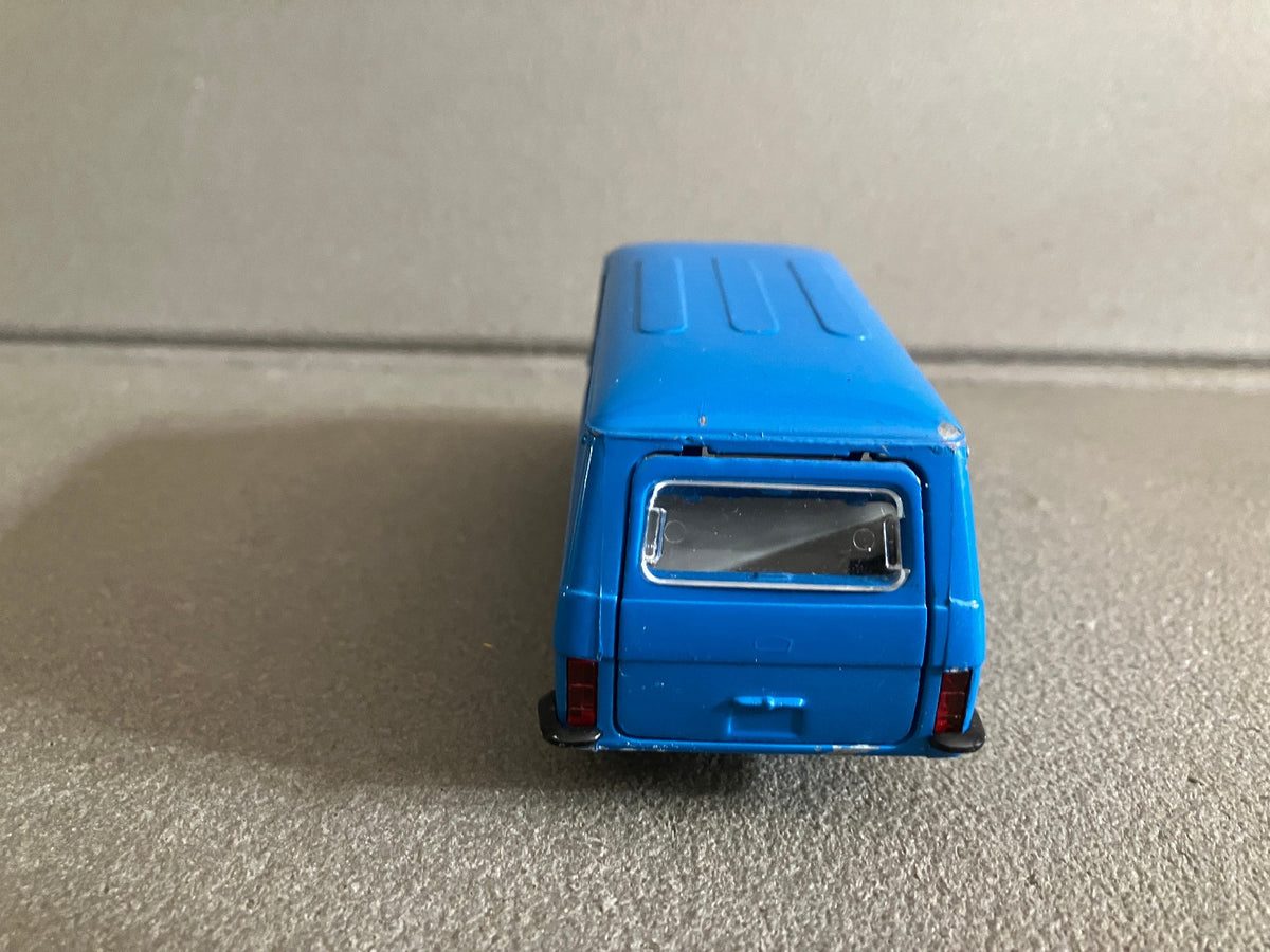 Ancienne Voiture Miniature RAF 2203 Novoexport Russe CCCP URSS N° A18 au 1/43