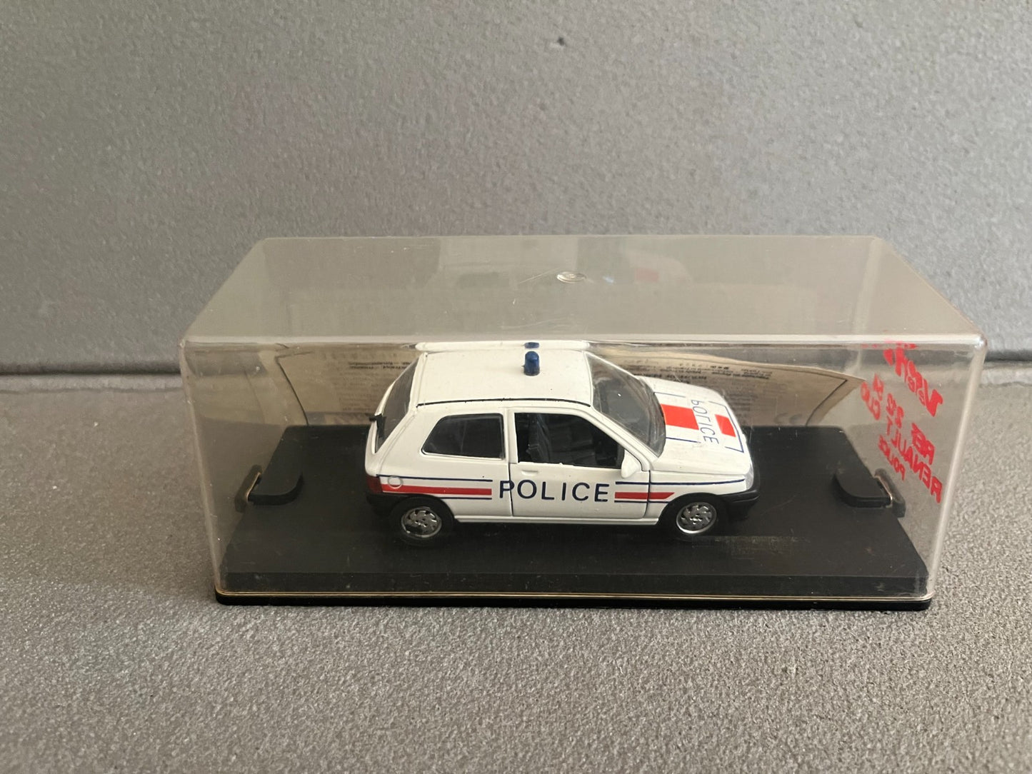 Voiture Miniature Renault Clio Police  REF 212 Verem France 1/43