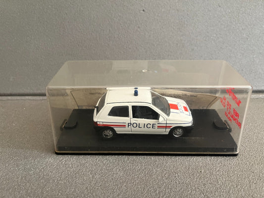 Voiture Miniature Renault Clio Police  REF 212 Verem France 1/43