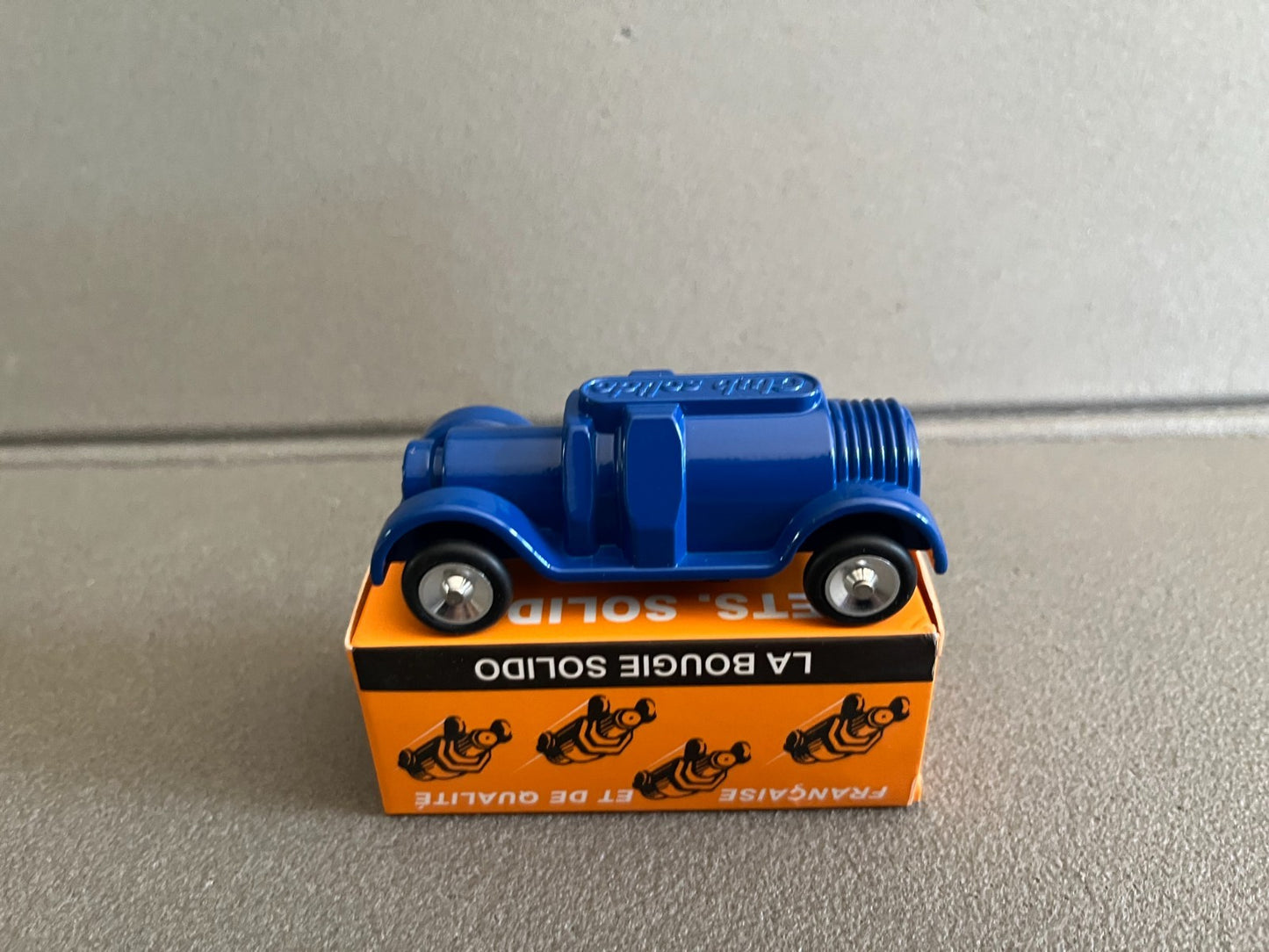 Voiture Miniature Bougie Club Solido Série 100 Edition 2019 1/43