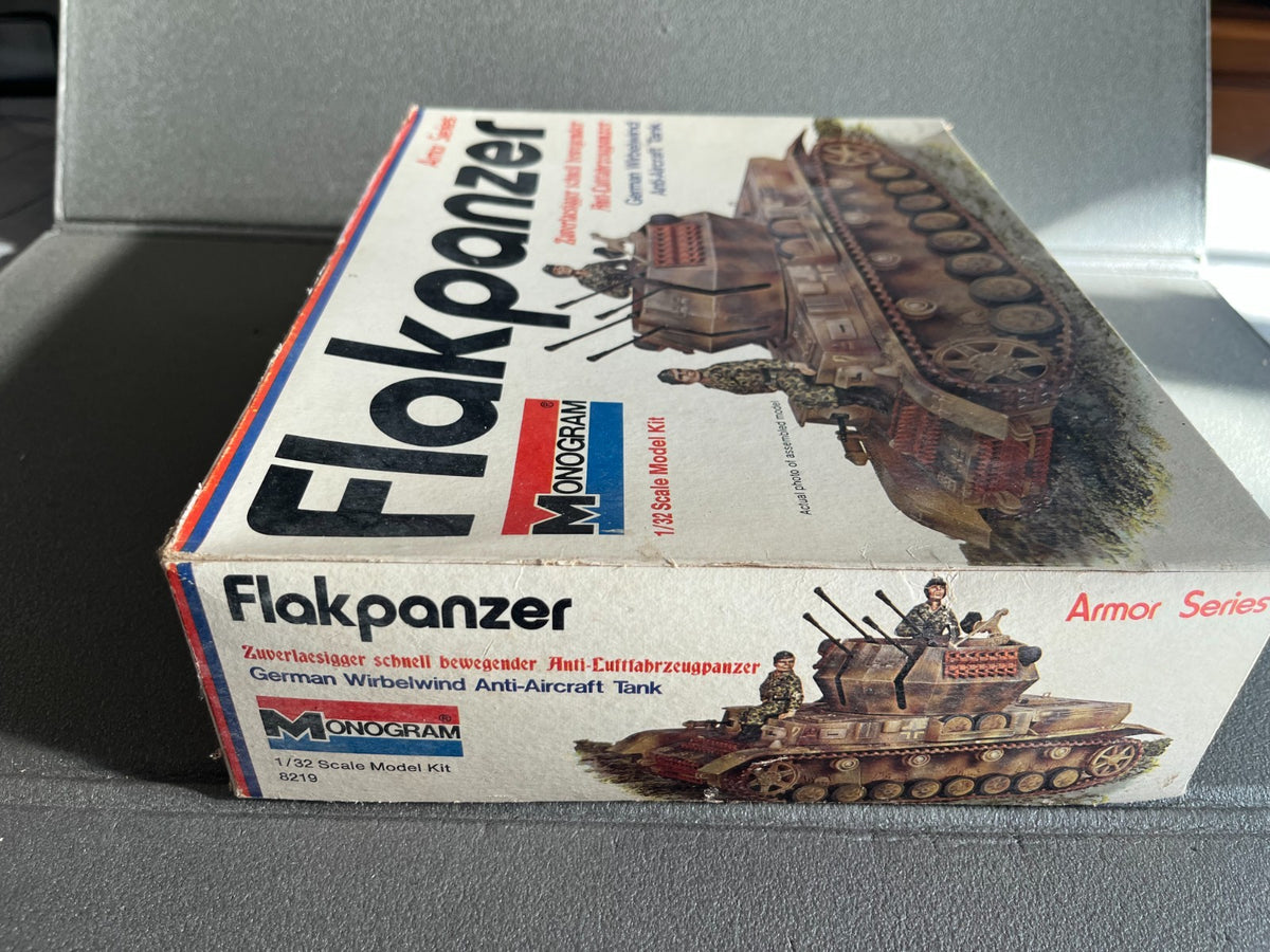 Maquette Militaire Char Tank Flakpanzer German Monogram 1/32
