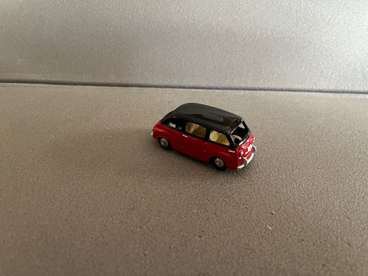 Voiture Miniature Fiat 600 Multipla Réédition Hachette