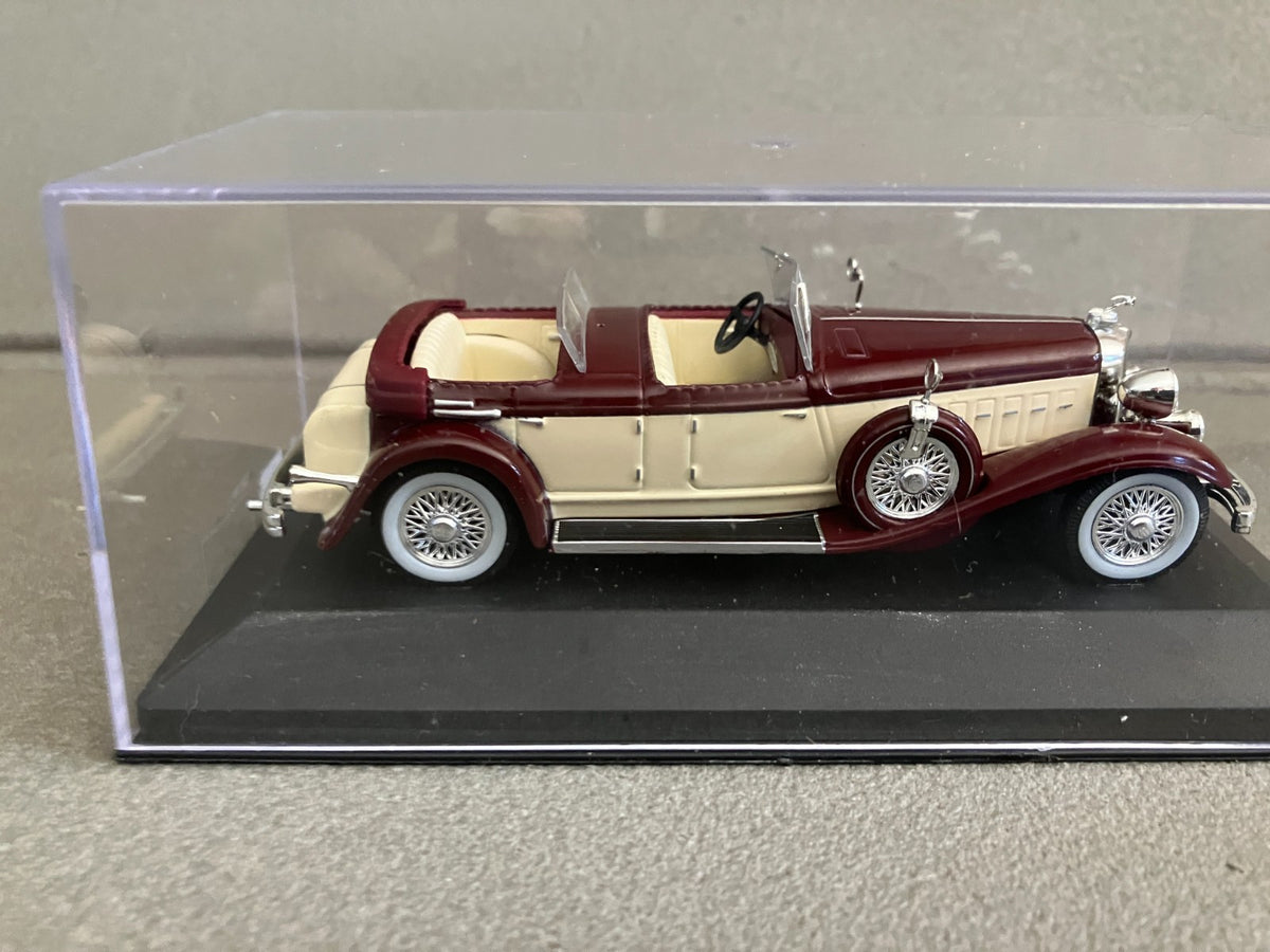 Voiture Miniature Chrysler Imperial Le Baron Phaeton 1933 Altaya au 1/43