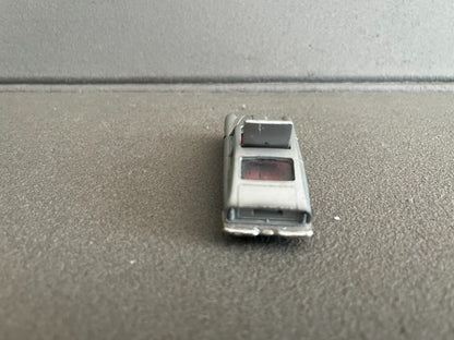 Ancienne Miniature Voiture James Bond 007 Aston Martin Husky Gt Britain