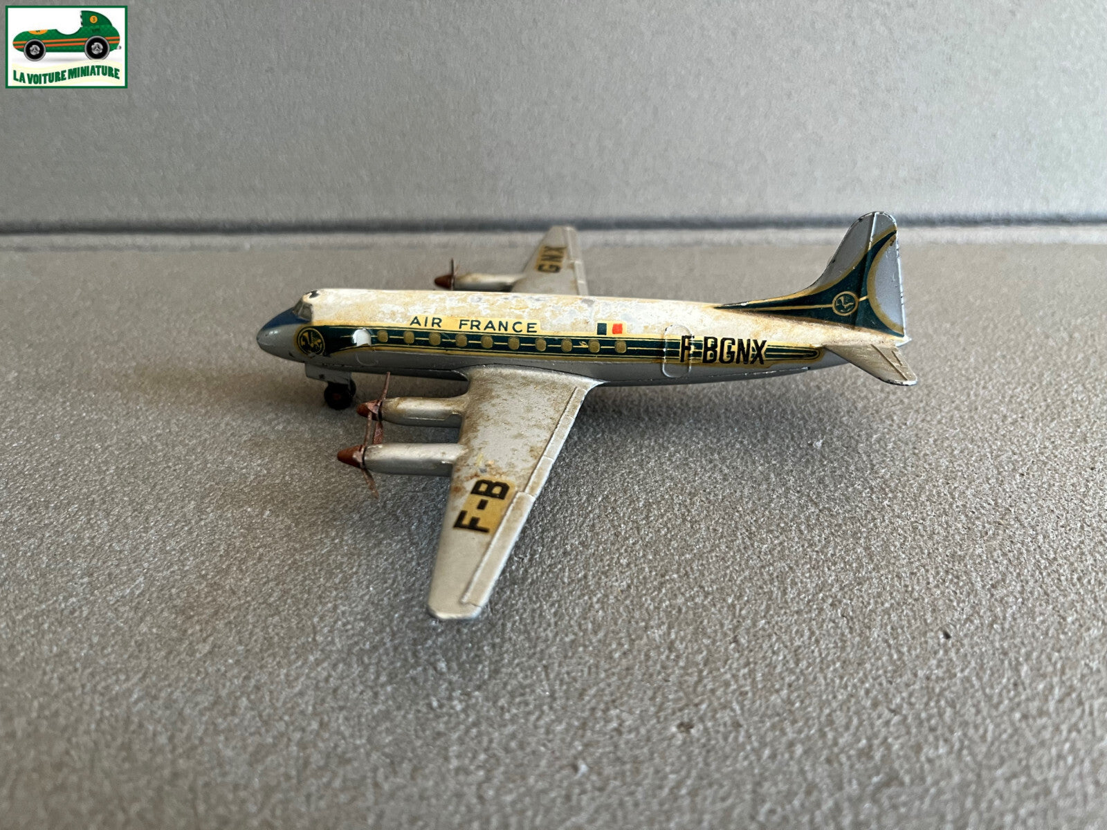 Ancienne Miniature Dinky Toys Avion Vickers Viscount 60E Meccano France Epave
