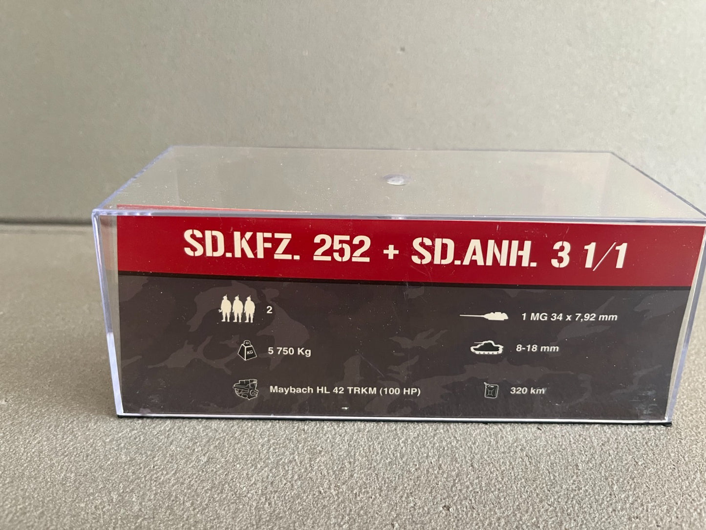 Miniature Militaire Char Tank Blindé Sd.Kfz.252 + Sd.Anh.3 1/1 1941 Altaya 1/72