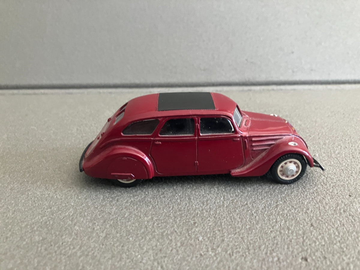 Ancienne Voiture Miniature Peugeot 402 B 1938 M Dubray au 1/43