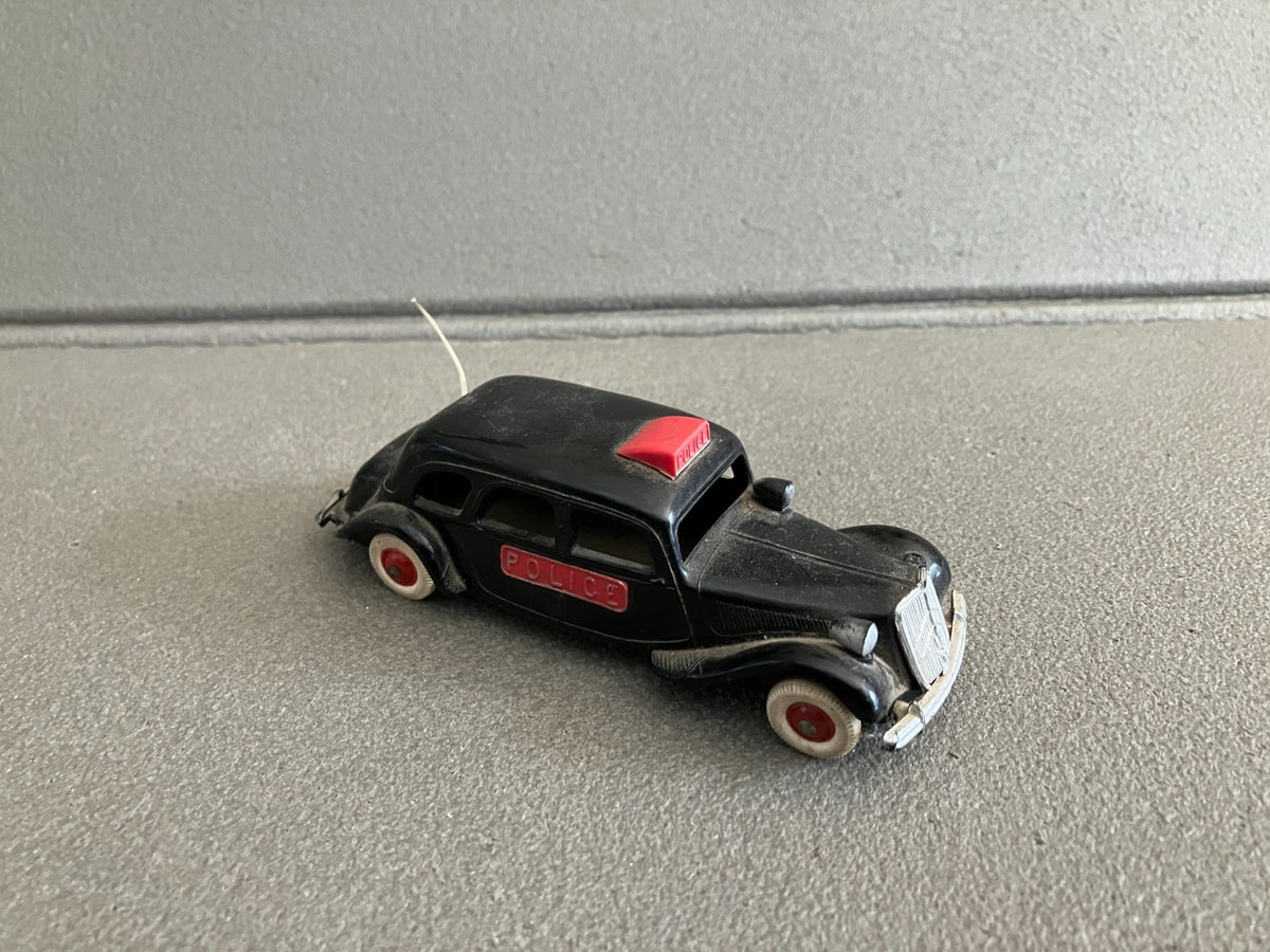 Ancienne Voiture Miniature Citroen Traction 15 Six Police Norev Plastique Epave