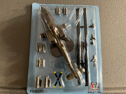 Avion miniature Militaire Hélicoptère Apache Fabbri Italeri 1/100