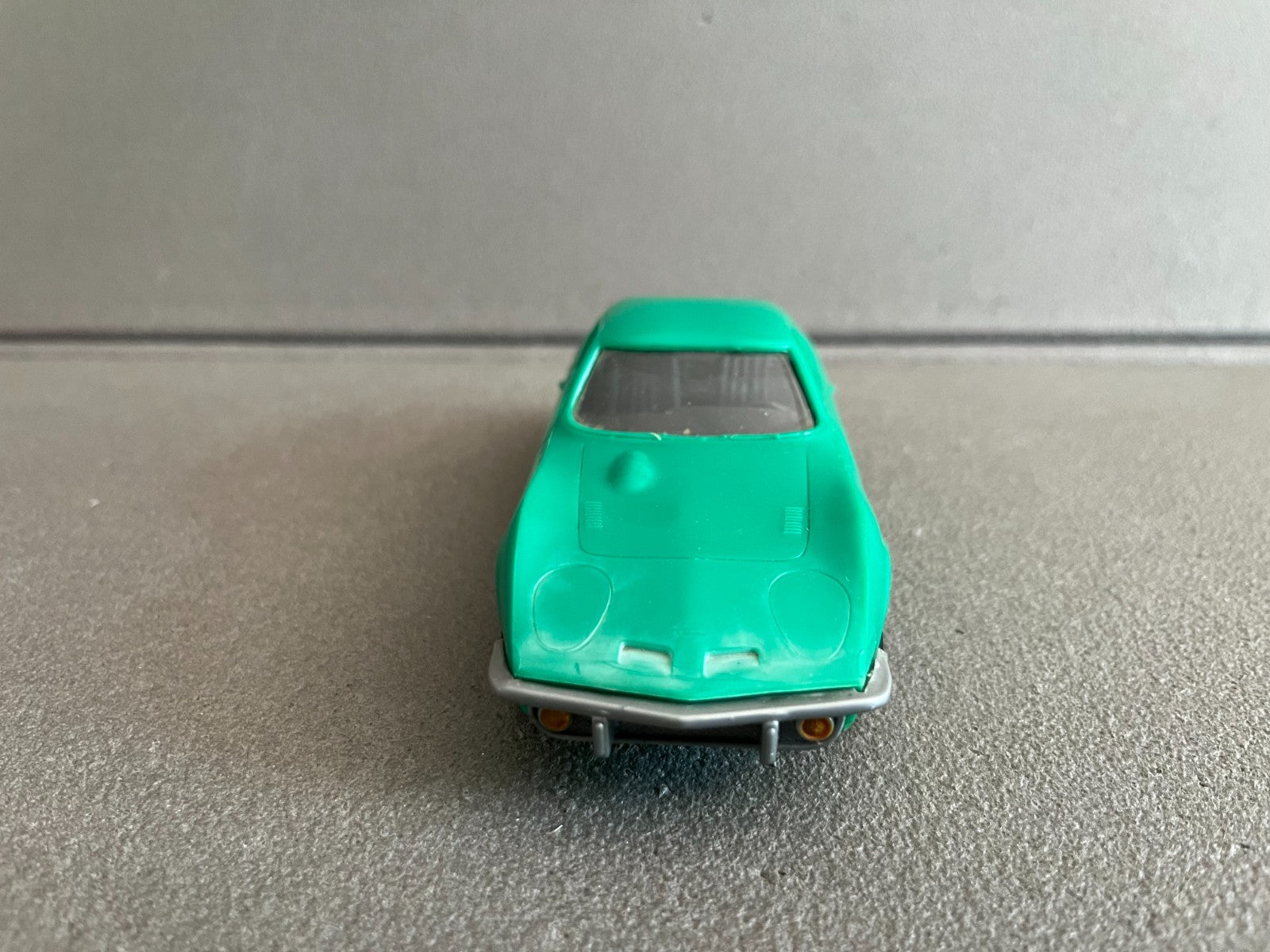 Voiture Miniature Kit plastique monté Opel GT Revell 1/32