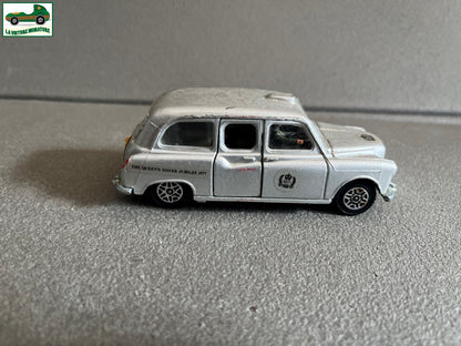 Ancienne Voiture Miniature Austin taxi Jubilee 1977 Queen Dinky Toys England