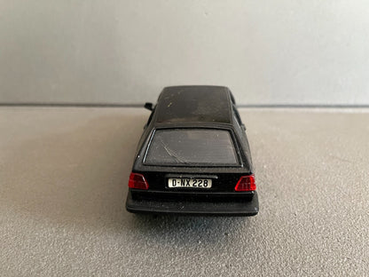 Ancienne Miniature Voiture Volkswagen Golf GL Polistil 1/25