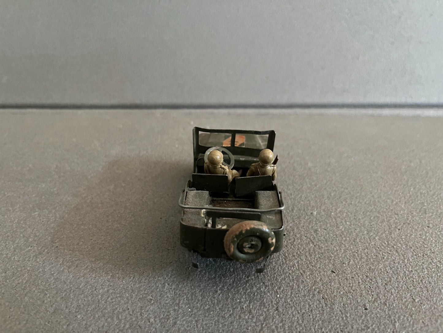 Rare Ancienne Voiture Miniature Militaire Jeep Willis Armée Tôle Modifié 1/43
