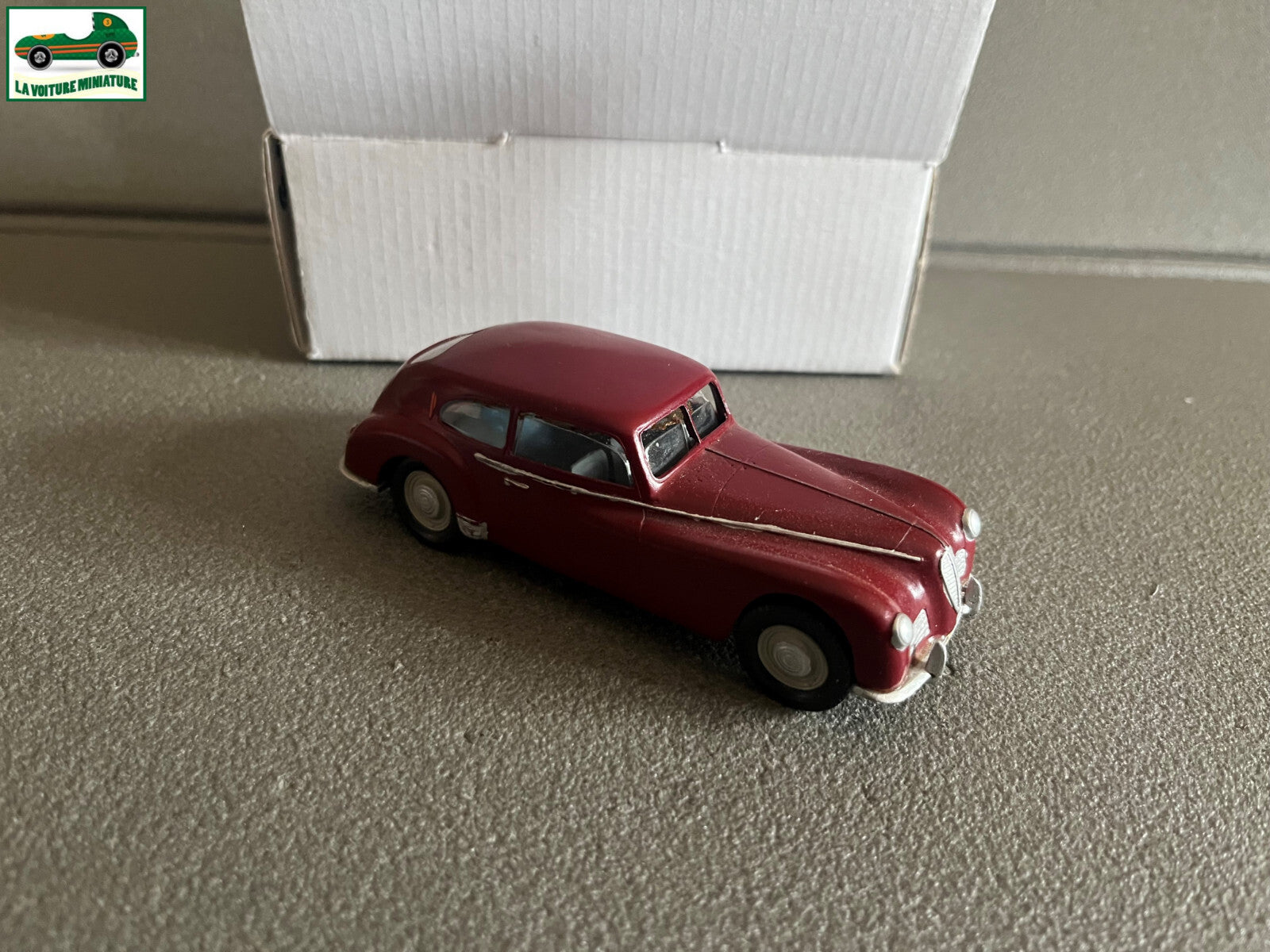 Voiture Miniature Kit monté Alfa Romeo 6C 2500 IDEA 3 au 1/43