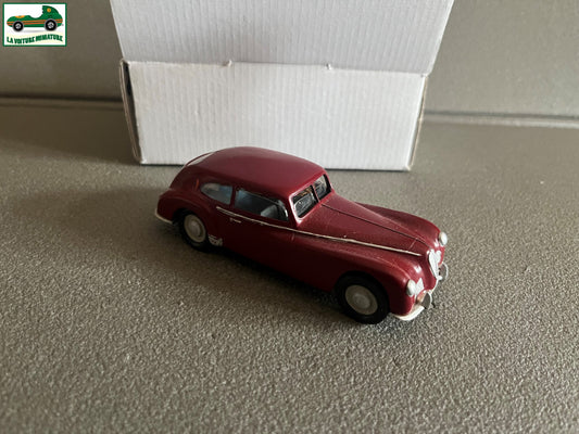 Voiture Miniature Kit monté Alfa Romeo 6C 2500 IDEA 3 au 1/43