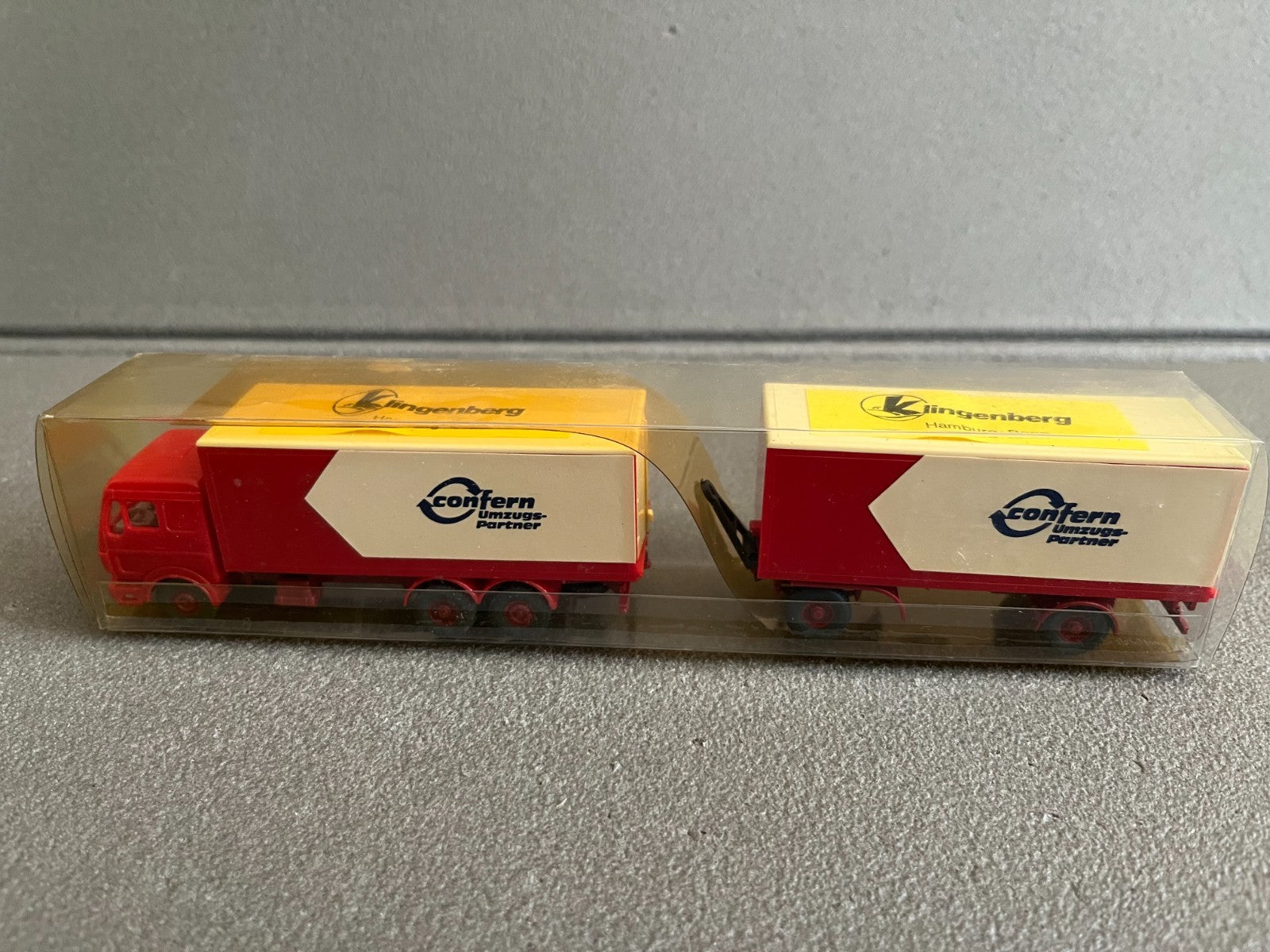 Voiture Miniature Camion Semi Remorque Mercedes Confern Wiking HO 1/87