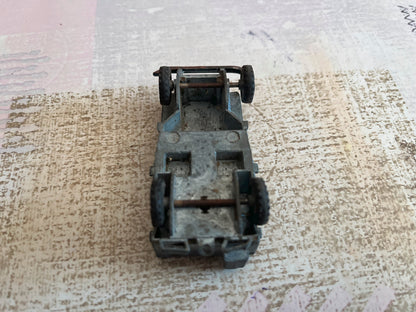 Ancienne Voiture Miniature Gevarm Jeep FJ France Jouets Epave