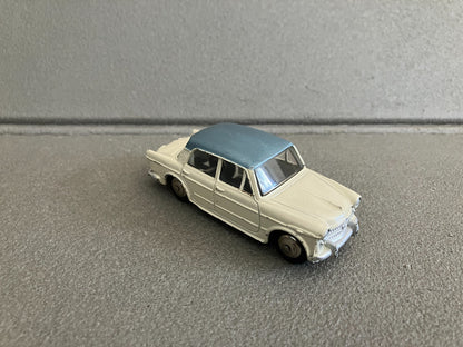 Ancienne Voiture Miniature Fiat 1200 Grande Vue France Meccano Dinky Toys 1/43