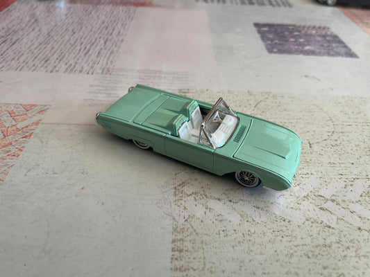 Voiture Miniature Ford Thunderbird 1961 Solido France au 1/43