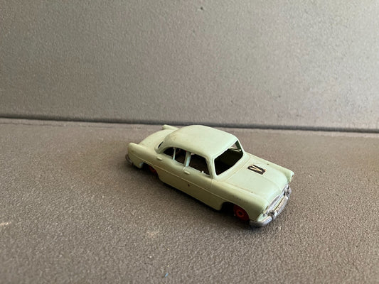 Ancienne Voiture Miniature Simca Ariane Norev Plastique France Epave