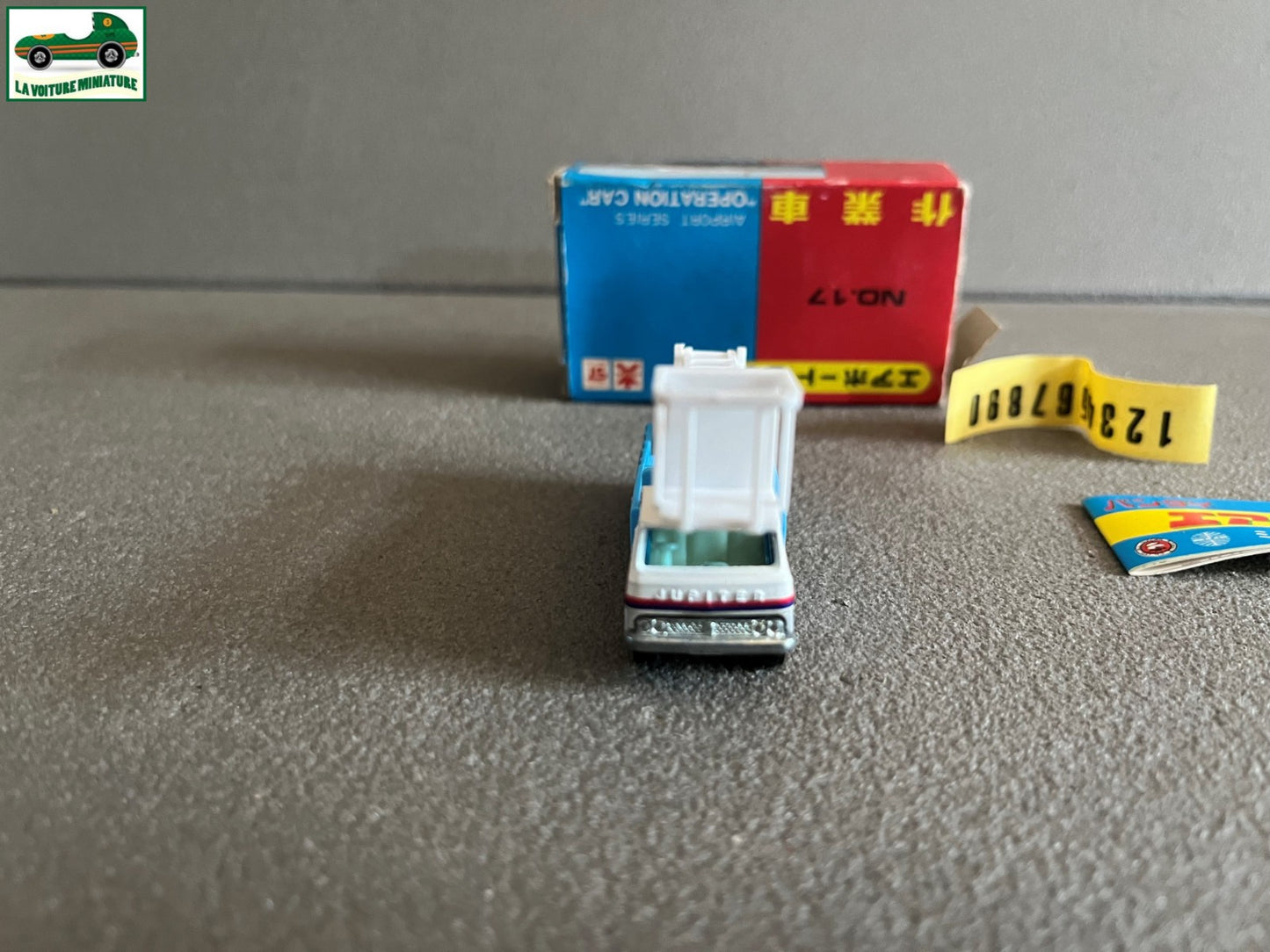 Voiture miniature Camion Jupiter Airport Series Operation Car Bandai Japan