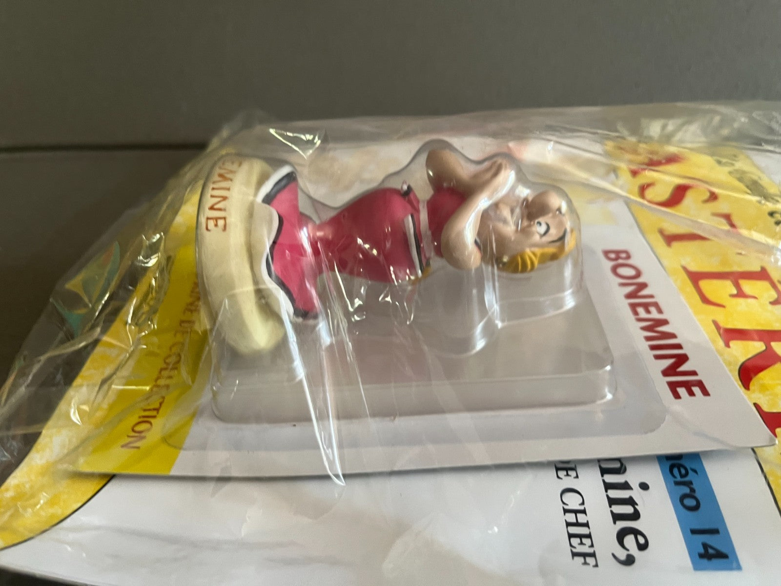 Figurine de Collection Astérix Obélix Bonemine Plastoy Atlas